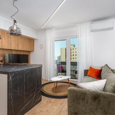 Brand New Apartment Close To The Beach, City Center And University Of Rijeka - Apartment Karlo ภายนอก รูปภาพ